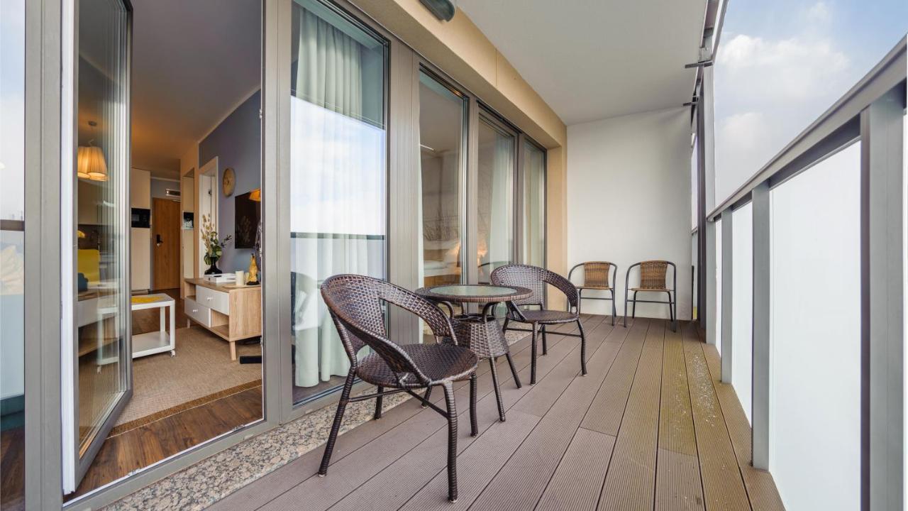 Apartament Blekitna Laguna Z Basenem - Ul Kasprowicza 20A - Holiday City Kolobrzeg Bagian luar foto